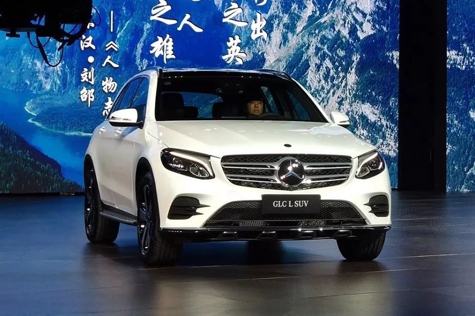 glc400奔驰最新报价,“奔驰GLC400最新行情速览，报价更新出炉！”